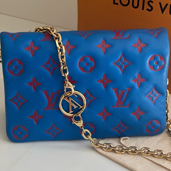 SOLD***Authentic bleu pochette coussin - Picture 2 of 16